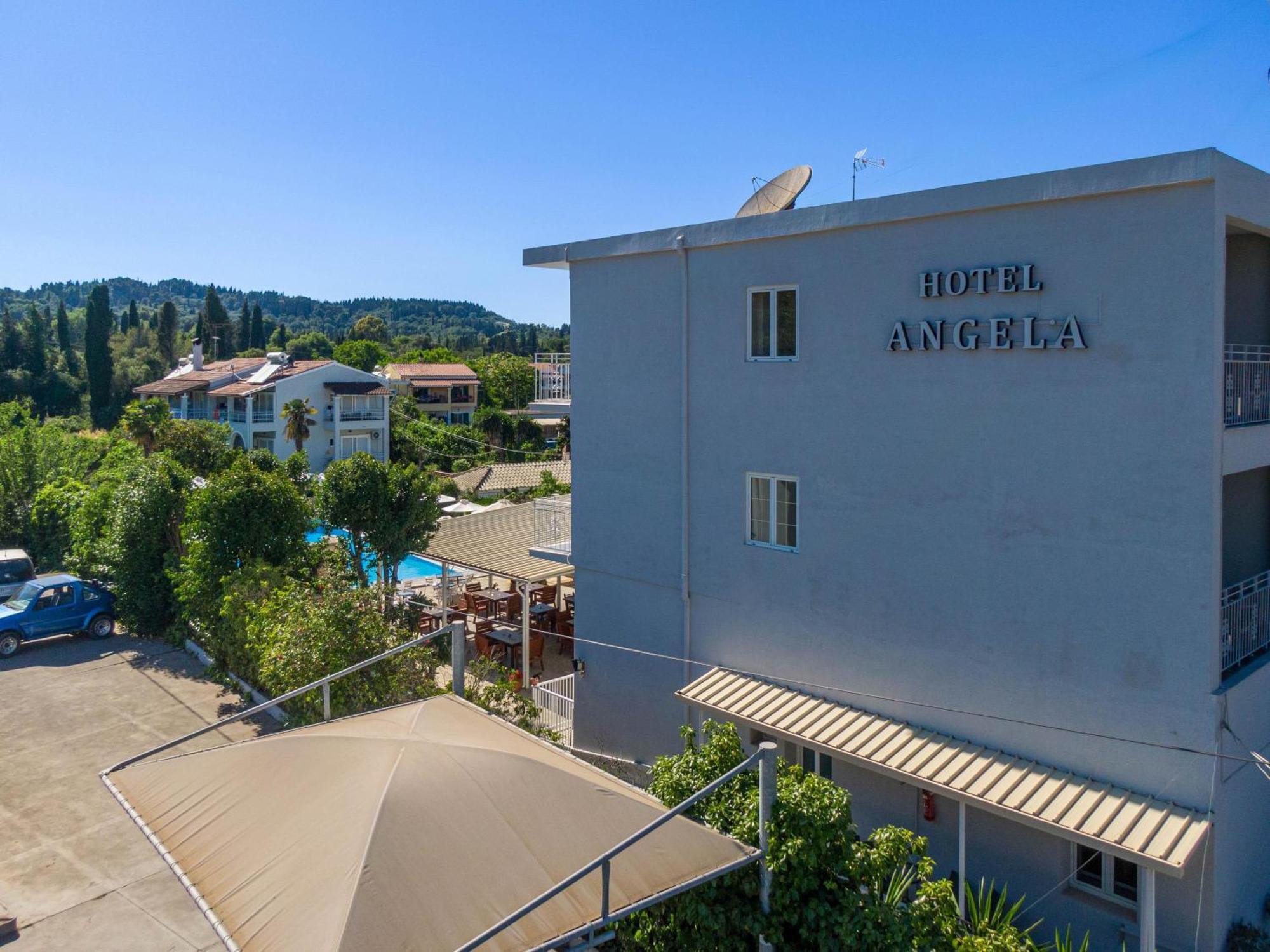 Angela Hotel & Apartments Гувия Екстериор снимка